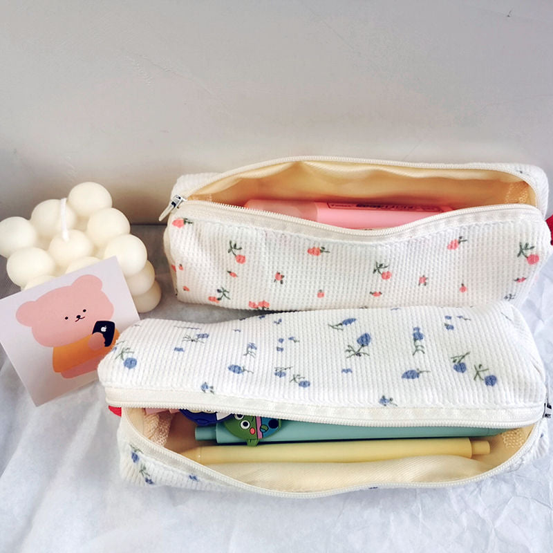 Wholesale Simple Large Capacity Small Floral Polyester Pencil Case